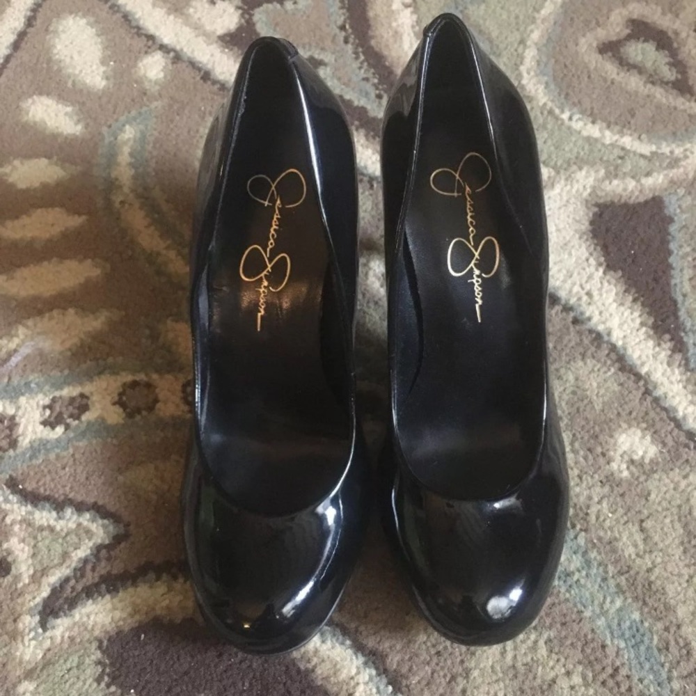 Brand new Jessica Simpson pumps